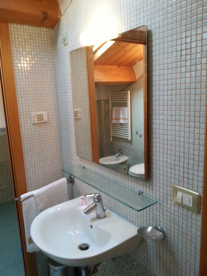 里米尼Residenza Melucci公寓式酒店 外观 照片