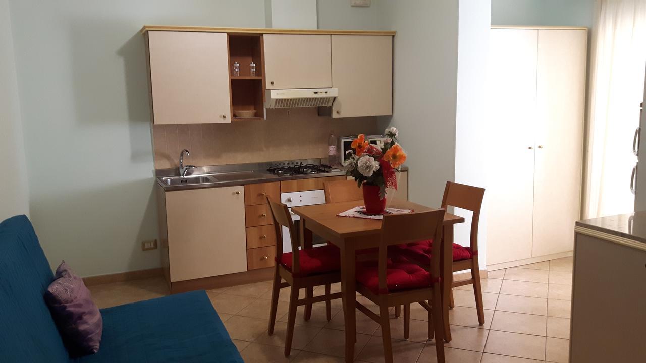 里米尼Residenza Melucci公寓式酒店 外观 照片